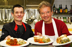 Alfred Pointner (Chefkoch Gelbes Krokodil), LR Rudi Anschober.